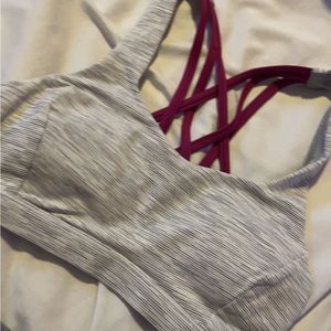 lulu sports bra